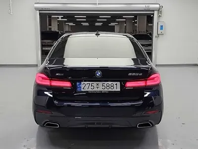 BMW 5-Series 2021, 165055 км, за 19385.91 USD