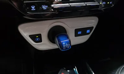 Toyota Prius 2018, 230433 км, за 6970.69 USD - фото 9