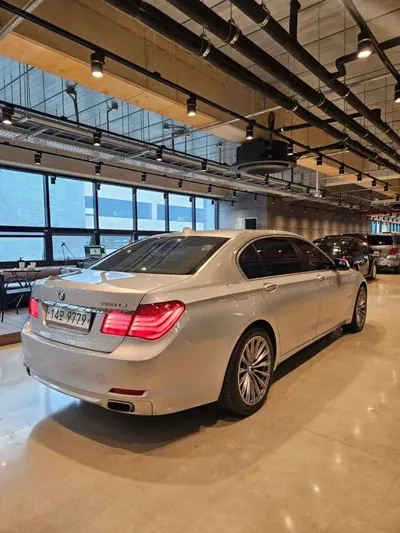BMW 7-Series 2012, 100000 км, за 6937.56 USD