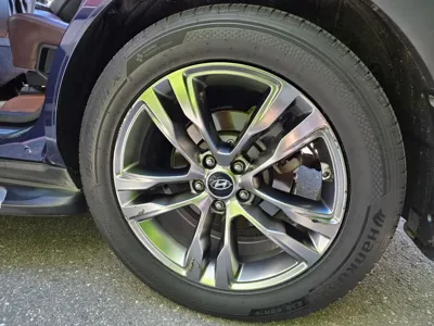 Hyundai Maxcruz 2017, 144000 км, за 9253.88 USD