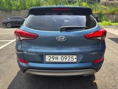 Hyundai Tucson 2017, 35123 км, за 5901.27 USD