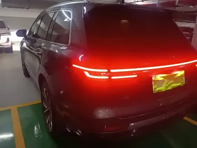 Li Auto Li ONE 2022, 52699 км, за 18848.96 USD