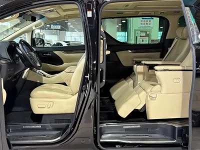 Toyota Vellfire 2022, 95000 км, за 83429.81 USD - фото 6