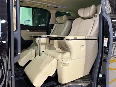 Toyota Vellfire 2022, 95000 км, за 83429.81 USD - фото 7