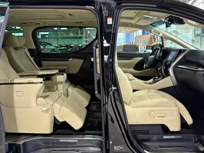 Toyota Vellfire 2022, 95000 км, за 83429.81 USD - фото 11
