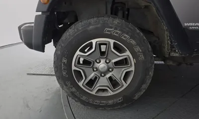 Jeep Wrangler 2016, 209371 км, за 9642.9 USD