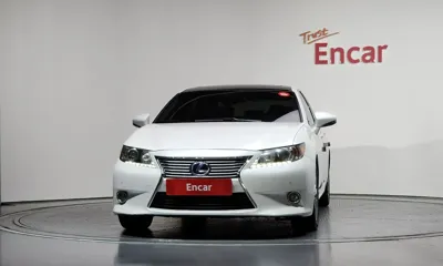 Lexus ES 2013, 159871 км, за 8143.33 USD