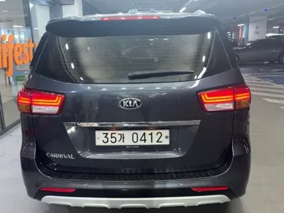 Kia Canival 2017, 156000 км, за 6432.98 USD