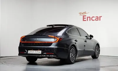Hyundai Sonata 2022, 72724 км, за 15189.96 USD