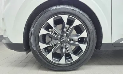 Kia Canival 2023, 98958 км, за 16225.15 USD