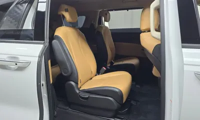 Kia Canival 2023, 98958 км, за 16225.15 USD - фото 12