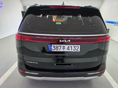 Kia Canival 2023, 133683 км, за 13615.64 USD