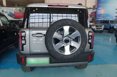 BAIC Off-Road BJ40 Electric Drive 2025, 200 км, за 28042 USD