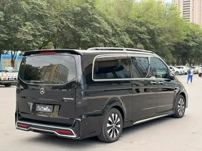 Mercedes-Benz Vito 2023, 90000 км, за 27859.17 USD