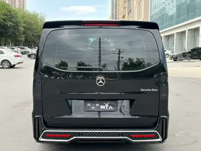Mercedes-Benz Vito 2023, 90000 км, за 27859.17 USD