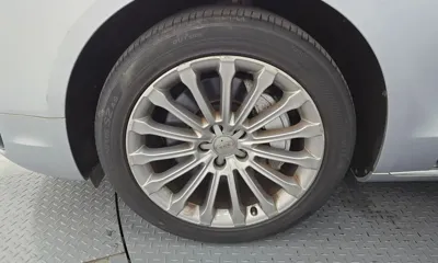 Audi A8 2015, 273736 км, за 9114.01 USD