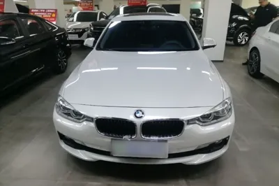BMW 3 Series 2017, 55100 км, за 13139 USD - фото 2