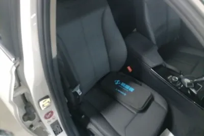 BMW 3 Series 2017, 55100 км, за 13139 USD - фото 19