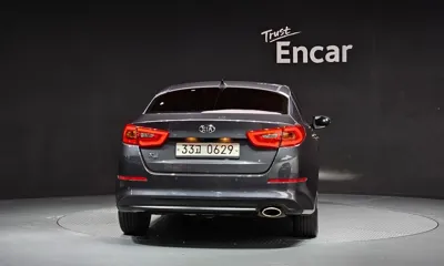 Kia K5 2014, 137217 км, за 4098.36 USD