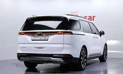 Kia Canival 2023, 17397 км, за 23106.21 USD