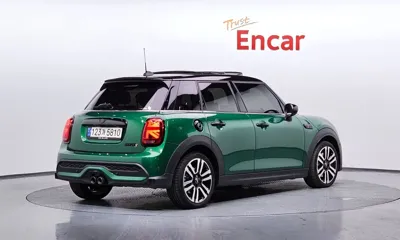MINI Cooper 2024, 7813 км, за 20331.11 USD