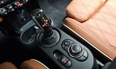 MINI Cooper 2024, 7813 км, за 20331.11 USD - фото 9