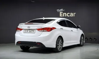 Hyundai Avante 2011, 78668 км, за 3387.62 USD