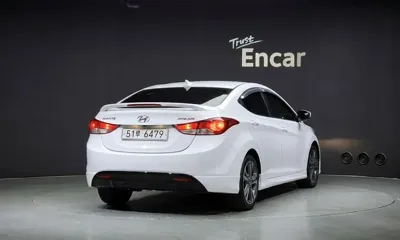 Hyundai Avante 2011, 78668 км, за 3387.62 USD