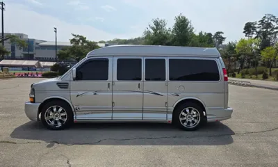 Chevrolet Express Van 2007, 159325 км, за 14769.59 USD