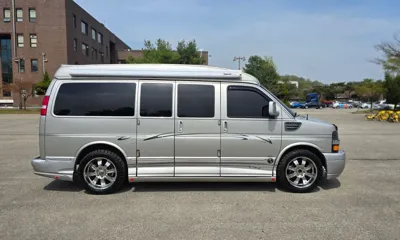 Chevrolet Express Van 2007, 159325 км, за 14769.59 USD