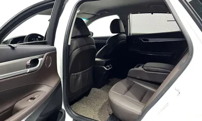 Hyundai Grandeur 2020, 68216 км, за 16935.8 USD - фото 12