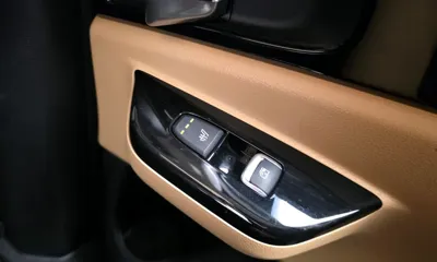 Kia Canival 2023, 80712 км, за 25119 USD - фото 19