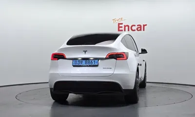 Tesla Model Y 2021, 122691 км, за 19627.15 USD