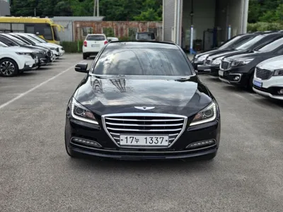 Hyundai Genesis 2014, 175000 км, за 4588.42 USD