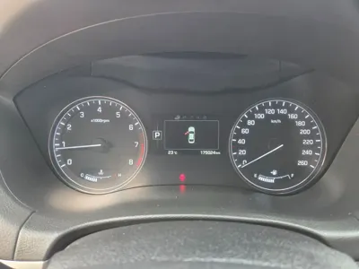 Hyundai Genesis 2014, 175000 км, за 4588.42 USD - фото 10