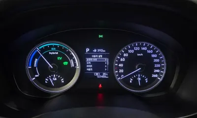 Hyundai Grandeur 2019, 167458 км, за 7745.93 USD - фото 8
