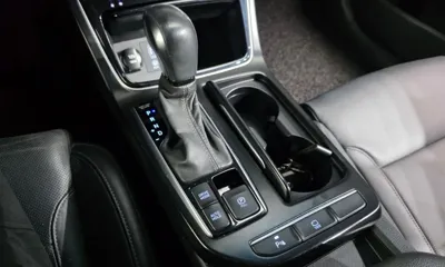 Hyundai Grandeur 2019, 167458 км, за 7745.93 USD - фото 9