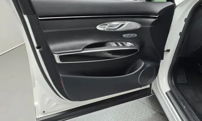 Genesis GV70 2023, 62083 км, за 22909.28 USD - фото 24