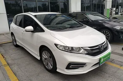 Honda Jade 2017, 73100 км, за 10035 USD