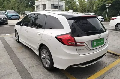 Honda Jade 2017, 73100 км, за 10035 USD