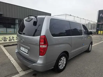 Hyundai Starex 2015, 155306 км, за 4934.02 USD