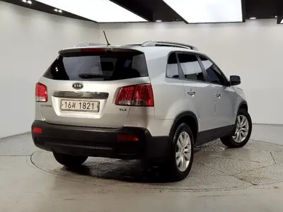Kia Sorento 2011, 181249 км, за 2214.98 USD