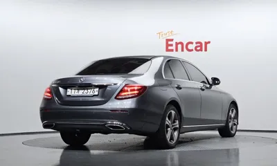 Mercedes-Benz E-Class 2019, 120464 км, за 14006.52 USD