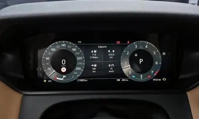 Land Rover Range Rover Velar 2025, 3805 км, за 57416.58 USD - фото 8