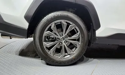 Toyota RAV4 2025, 6263 км, за 30327.05 USD
