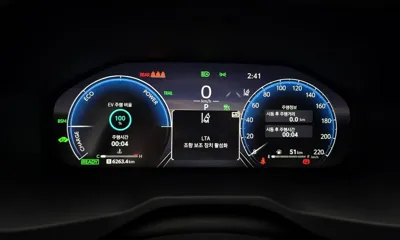 Toyota RAV4 2025, 6263 км, за 30341.11 USD - фото 8