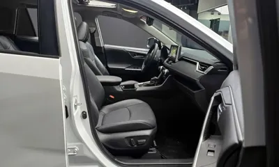 Toyota RAV4 2025, 6263 км, за 30341.11 USD - фото 10