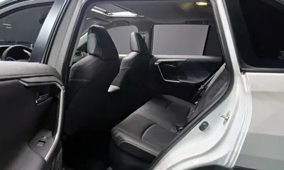 Toyota RAV4 2025, 6263 км, за 30341.11 USD - фото 12