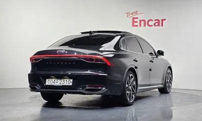 Hyundai Grandeur 2020, 108639 км, за 15130.49 USD