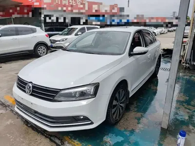 Volkswagen Sagitar 2018, 90399 км, за 5164.7 USD